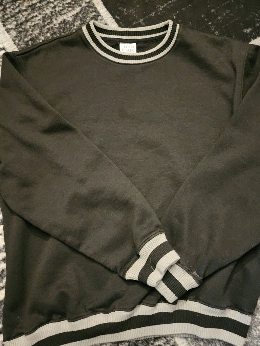 Vintage John Blair Black Striped Ribbed Trim Crewneck Sweatshirt | Size Large